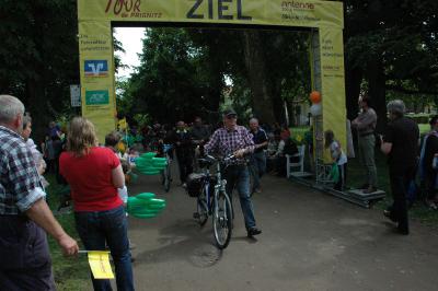 Foto des Albums: Tour de Prignitz 2013 Ankunft der Pritzwalker in Meyenburg am 01.06.2013