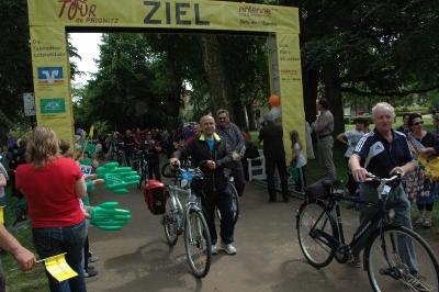 Foto des Albums: Tour de Prignitz 2013 Ankunft der Pritzwalker in Meyenburg am 01.06.2013