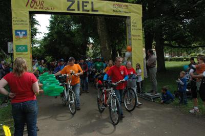 Foto des Albums: Tour de Prignitz 2013 Ankunft der Pritzwalker in Meyenburg am 01.06.2013