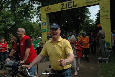 Foto des Albums: Tour de Prignitz 2013 Ankunft der Pritzwalker in Meyenburg am 01.06.2013