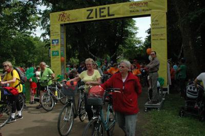 Foto des Albums: Tour de Prignitz 2013 Ankunft der Pritzwalker in Meyenburg am 01.06.2013