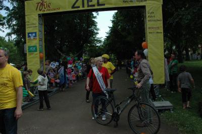 Foto des Albums: Tour de Prignitz 2013 Ankunft der Pritzwalker in Meyenburg am 01.06.2013
