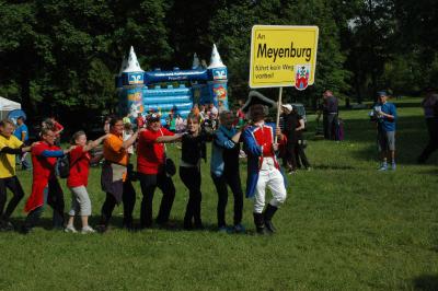 Foto des Albums: Tour de Prignitz 2013 Ankunft der Pritzwalker in Meyenburg am 01.06.2013