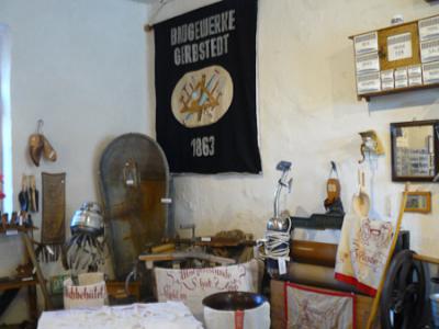 Foto: Steinbrecher  (Bild vergr&ouml;&szlig;ern)