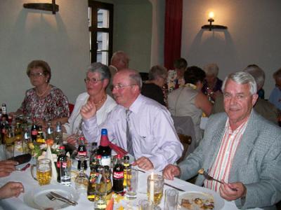 Fotos: Frau B. H&ouml;hndorf  (Bild vergr&ouml;&szlig;ern)