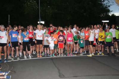 Foto des Albums: Fit für`s Feuer - Mitternachtslauf (22. 06. 2013)