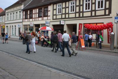 Foto des Albums: 5. Mittsommernacht-Shopping in Wittstock (05.07.2013)