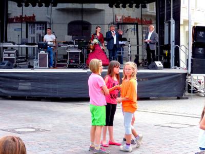 Foto des Albums: 5. Mittsommernacht-Shopping in Wittstock (05.07.2013)