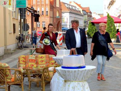 Foto des Albums: 5. Mittsommernacht-Shopping in Wittstock (05.07.2013)