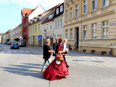 Foto des Albums: 5. Mittsommernacht-Shopping in Wittstock (05.07.2013)