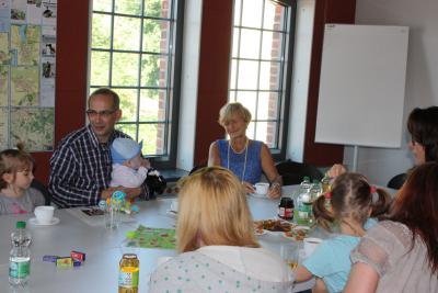 Foto des Albums: Übergabe der Ehrenpatenschaftsurkunde (16.07.2013)