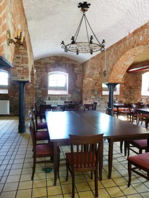 Restaurantgew&ouml;lbe der Alten Brennerei  (Bild vergr&ouml;&szlig;ern)