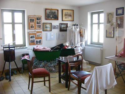 Heimatstube  (Bild vergr&ouml;&szlig;ern)