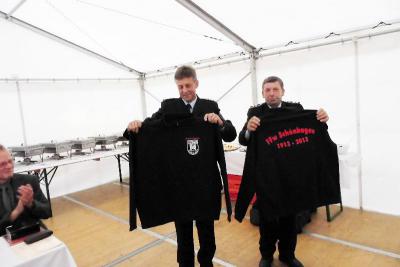 Foto des Albums: 100 Jahre Feuerwehr und Dorffest gemeinsam gefeiert