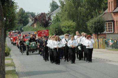 Foto des Albums: 100 Jahre Feuerwehr und Dorffest gemeinsam gefeiert
