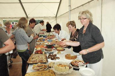 Foto des Albums: 100 Jahre Feuerwehr und Dorffest gemeinsam gefeiert