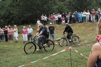 Foto des Albums: 100 Jahre Feuerwehr und Dorffest gemeinsam gefeiert