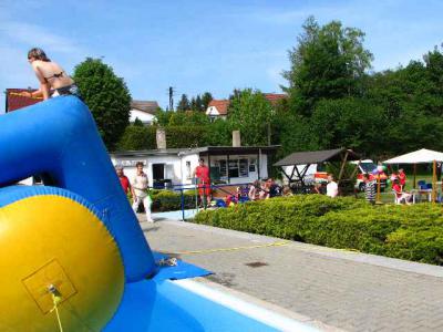 Foto des Albums: Eröffnung der Freibadsaison Augsdorf 2011