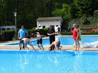 Foto des Albums: Eröffnung der Freibadsaison Augsdorf 2011