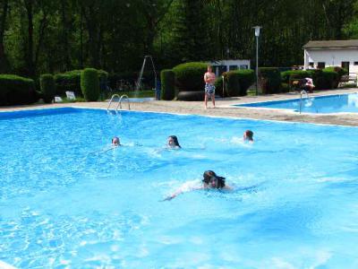 Foto des Albums: Eröffnung der Freibadsaison Augsdorf 2011