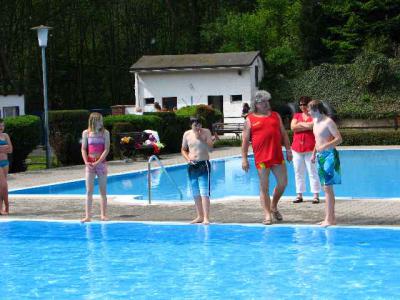 Foto des Albums: Eröffnung der Freibadsaison Augsdorf 2011