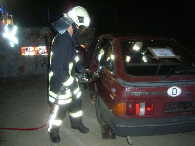 Foto des Albums: PKW-Fahrer übersieht Straßensperrung