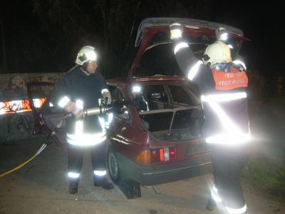Foto des Albums: PKW-Fahrer übersieht Straßensperrung
