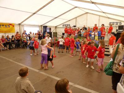 Foto des Albums: Programm der Kinder zum Kinder-u.Heimatfest