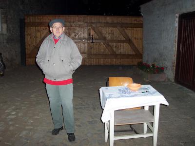 Auch das stille Örtchen ist geöffnet  (Bild vergrößern)