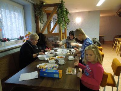 Foto des Albums: Adventsbasteln im Jugendclub Nord