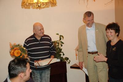 Dank an G&uuml;nter Knorr (li)  (Bild vergr&ouml;&szlig;ern)