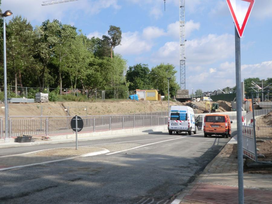Bild: © Foto: K.. Schulze - Bahnübergangsbeseitigung 05/2015