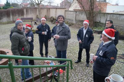 Foto des Albums: Abholen des Weihnachtsmannes in Dahme und Märchenstunde (24.12.2013)
