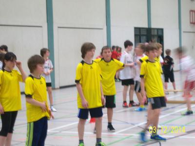 Foto des Albums: Jugend trainiert für Olympia „Zweifelderball“ der Grundschulen (12. 03. 2014)