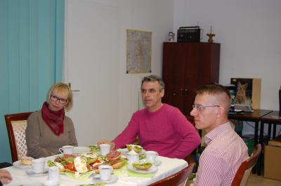 Swaantje Lindert, Frank Henning (Leiter des Tierheims) und Kay Juschka - B&uuml;romitarbeiter im Wahlkrei 