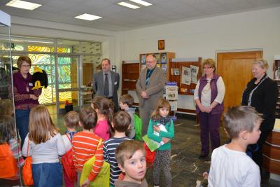 Foto des Albums: Einweihung der neuen Kinderbuchabteilung in der Stadtbibliothek