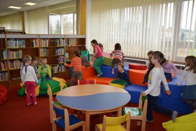 Foto des Albums: Einweihung der neuen Kinderbuchabteilung in der Stadtbibliothek