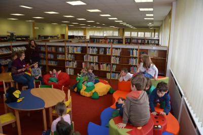 Foto des Albums: Einweihung der neuen Kinderbuchabteilung in der Stadtbibliothek