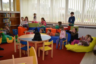 Foto des Albums: Einweihung der neuen Kinderbuchabteilung in der Stadtbibliothek