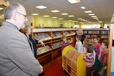 Foto des Albums: Einweihung der neuen Kinderbuchabteilung in der Stadtbibliothek