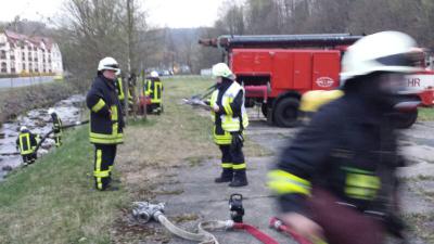 Foto des Albums: Ausbildung „Gruppe im Löscheinsatz“ (03. 04. 2014)