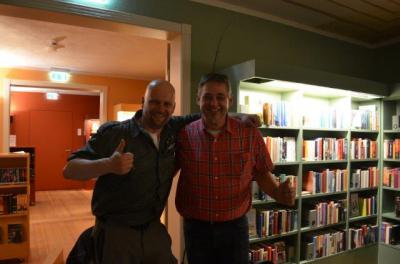 Foto des Albums: Profiangler Matze Koch stellt sein Buch in der Bibliothek im Kontor vor (08.04.2014)