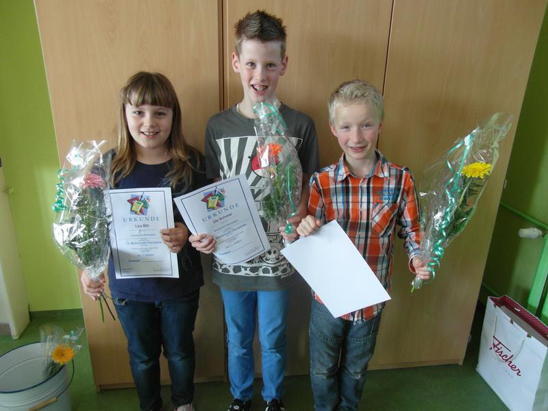 Bild: v.l.n.r. Lina Witt, Ole Schreier, Jonathan Wöbke
