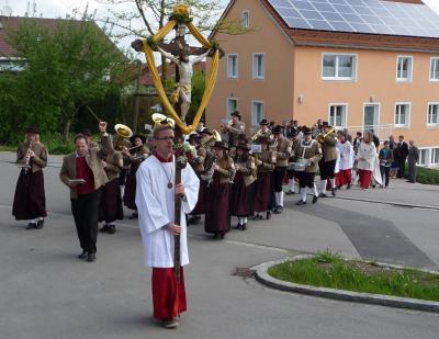 Foto des Albums: Kommunion in Lindenberg 2014 (04. 05. 2014)