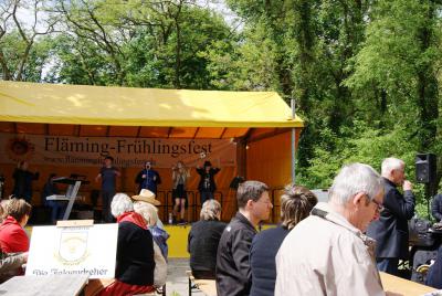 Foto des Albums: 16. Fläming-Frühlingsfest im Museumsdorf Glashütte (11.05.2014)