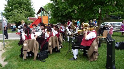 Foto des Albums: Frühlingsfest in der Kindertagesstätte St. Geog und Wendelin in Lindenberg (24. 05. 2014)