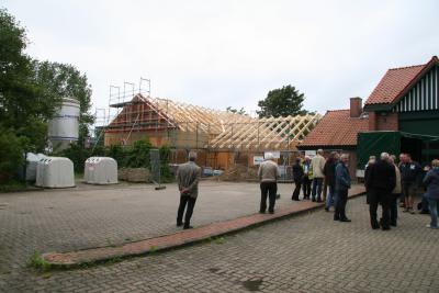 Foto des Albums: Richtfest am Dorfgemeinschaftshaus Seester (27.05.2014)