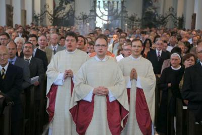 Foto des Albums: Priesterweihe von Paul Reder (11.06.2014)