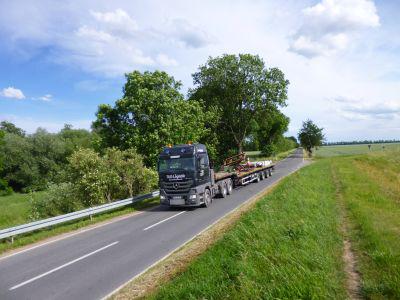 Foto des Albums: Verladung von Windflügel im Hafen Mühlberg