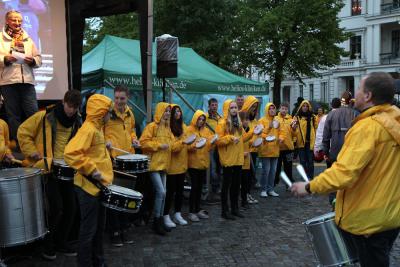 Foto des Albums: Schweriner Nachtläufer mit Trommelklängen angespornt